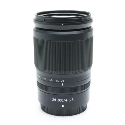 Nikon NIKKOR Z 24-200 mm F/4-6,3 VR (montaje Nikon Z) -casi como nuevo- #56 Foto 1 de 4