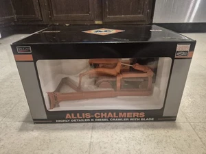 (2004) Allis Chalmers Model K Toy Crawler with Blade, 1/16 Scale - Picture 1 of 6