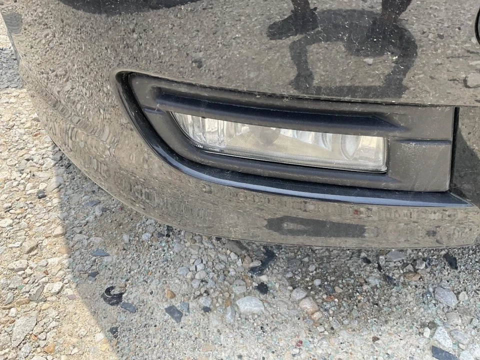 Sedã para direção de neblina de canto/parque de passageiros compatível com 07-09 Mazda 3 4861327 - Imagem 1 de 1