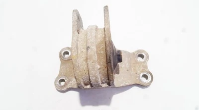 Mitsubishi Space Wagon 1999 Engine Mounting and Transmission Mount FR839304-71 - Photo 1/4