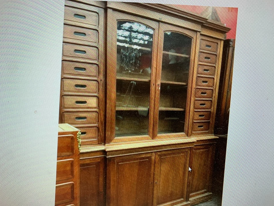 BIBLIOTHEQUE AYANT APPARTENU A LA BIBLIOTHEQUE NATIONALE  CAUSE DEMENAGEMENT - Photo 1/1