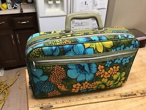 VTG 70's Bantam Travelware Multicolor Floral Tapestry 16”x 12" x 3.5" Luggage