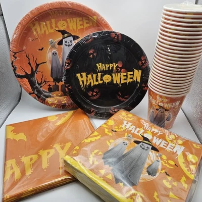 Juego de vajilla de Halloween. Sirve 25. Mantel. Platos LG, platos pequeños, servilletas y Foto 1 de 4