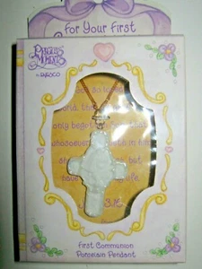 PRECIOUS MOMENTS PORCELAIN FIRST COMMUNION PENDANT NEW LOOK RARE 1997 - Picture 1 of 4