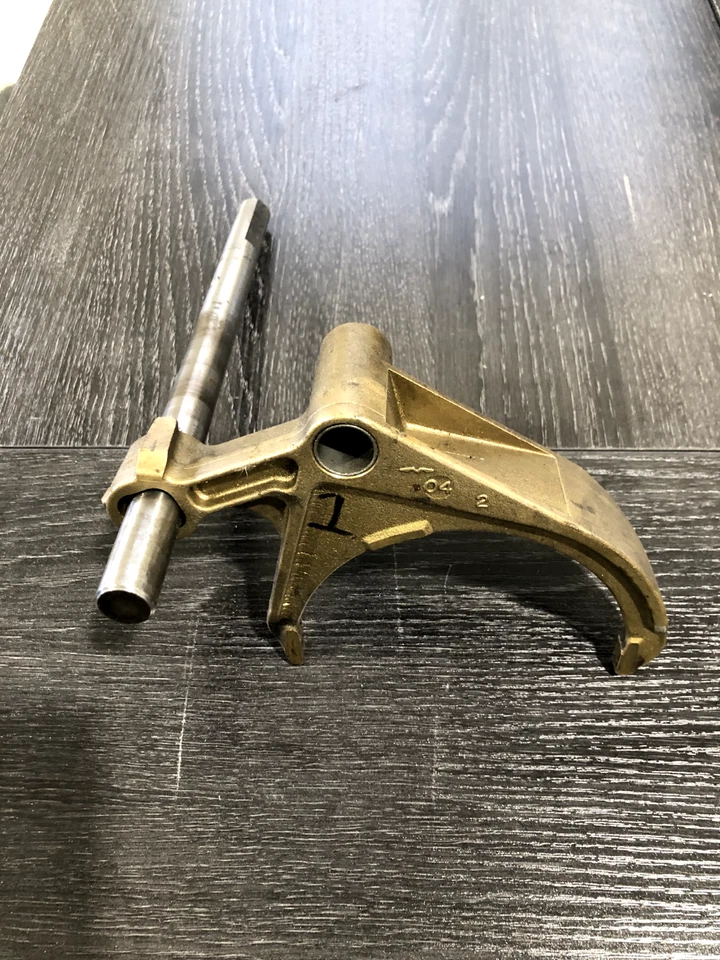 Dodge Neon SRT-4 T-850 Transmissão Usada 5-R Garfo de Mudança e Trilho - 1 - Imagem 1 de 1