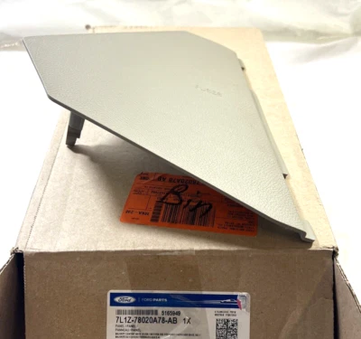 Cubierta inferior lateral derecha genuina OEM Ford Expedition Lincoln 07-17 7L1Z78020A78AB Foto 1 de 3