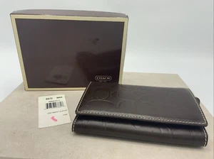 Brown Coach Compact Clutch Wallet New W/ Tags & Box - Picture 1 of 6