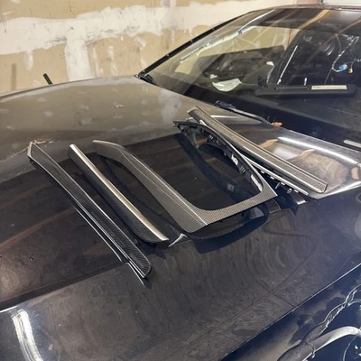 2008 - 2016 奥迪 A5 S5 RS5 B8 碳纤维内部控制台门四分之一装饰原始设备制造商 — 第 1/4 张图片