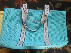 NWOB / VICTORIA'S SECRET / WOVEN NYLON / TOTE BAG w- LINING / TURQUOISE /HANDLE - Picture 1 of 4