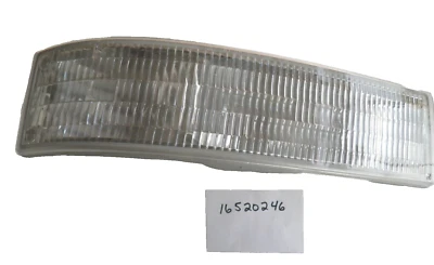 16520246 PARK LIGHT turn signal assembly RH 1995-2005 Chevrolet Astro GMC Safari - Image 1 of 4