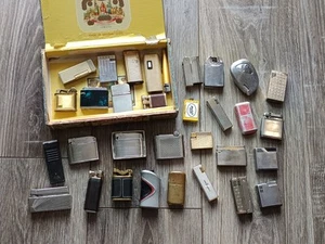 Konvolut alte Feuerzeuge - Bild 1 von 9