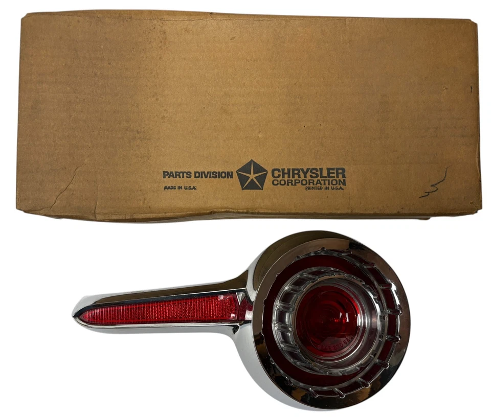 Novo estoque antigo lanterna traseira esquerda para 1962 modelos Mopar #2189453 - Imagem 1 de 1