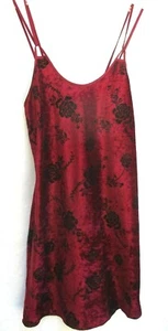 VTG PRIVATE LUXERIES..RED & BLACK..CHEMISE..VELVETEEN..NIGHTGOWN..USA..NEW..S - Picture 1 of 4