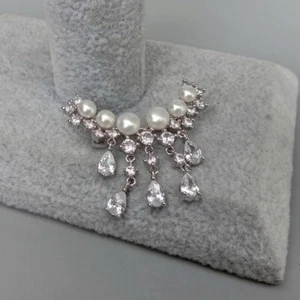 Freshwater Cultured White Pearl Cubic Zirconia Pave Brooch - Picture 1 of 6