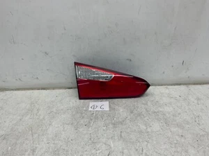 *DAÑADO* 2014 2015 2016 KIA FORTE CONDUCTOR LADO IZQUIERDO INTERIOR HALÓGENO LUZ TRASERA OEM - Imagen 1 de 8