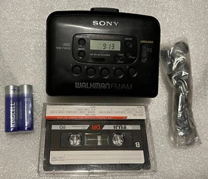 Radio digital DAB/FM y cable de red Sony XDR-S10DAB blanco 20 estaciones preestablecidas - Imagen 1 de 18