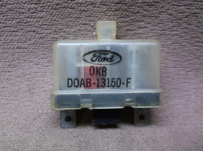 Ford Mustang Mark III 1970 Mercury Cougar faros con llave en zumbador de encendido Foto 1 de 4