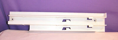 Refrigerador Kenmore Side by Side: estante congelador pista izquierda #2211741 (P1934) Foto 1 de 4