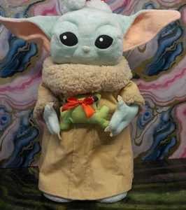 Star Wars The Mandalorian The Child Baby Yoda 19" Christmas Door Greeter Plush - Afbeelding 1 van 11