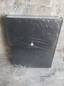 Libro de tapa dura Bloodborne Edición Coleccionista Guía de Estrategia - NUEVO Y PRECINTADO - Imagen 1 de 7