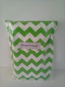 New Diapees & Wipees Diaper & Wipes Clutch Bag Lime Green Chevron Print W/ Case - Picture 1 of 2