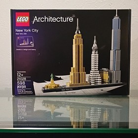 LEGO Architecture New York City 21028 Skylines 598 Pieces 12+ Brick Separator