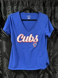 Original Merchandise 5th & Ocean Chicago Cubs V-Ausschnitt T-Shirt Größe Large Damen - Bild 1 von 1
