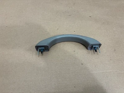 95-98 OBS Chevy GMC Camión Silverado Sierra Pasajero A Pilar Agarre Manija GRIS Foto 1 de 3