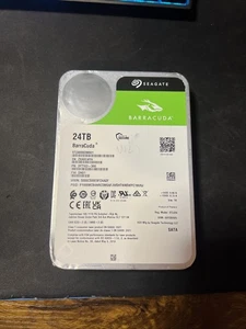 Seagate Internal Hard Drive ST24000DM001 24TB  For Parts Doesn’t Work - Picture 1 of 6