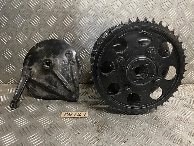 HONDA CB750 K back wheel hub and brake plate - Image 1 of 4