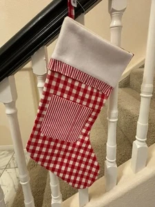 Neu mit Etikett 21"" WEIHNACHTSSTRUMPF rot kariert Gingham weiß Borte brandneu! - Bild 1 von 3
