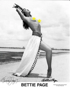 Foto Bettie Page anni '50 pin-up modella sexy firmata B&W 8"x10" Bunny Yeager RARA COA - Foto 1 di 1