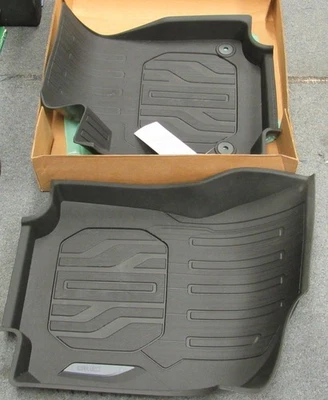 Nuevos revestimientos de piso delantero GM OEM 84449401 para todo clima 2018-2023 GMC Terrain Foto 1 de 2