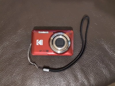 Kodak PIXPRO FZ55 Digital Camera Red Return Powers On READ! - Image 1 of 3