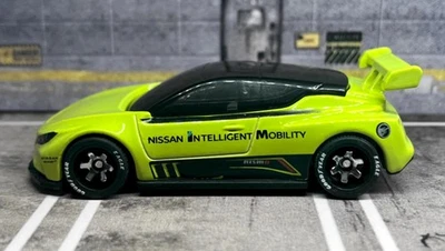 Nissan Leaf NISMO RC_02 PERSONALIZADO • Real Riders • 2025 Hot Wheels Treasure Hunt Foto 1 de 4