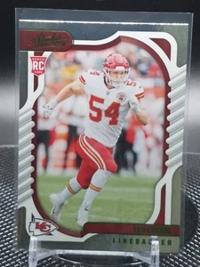 2022 Panini Assoluto Calcio Esordienti Leo Chenal Green Chiefs RC #183 - Foto 1 di 2