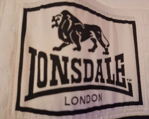 NEW LONSDALE LONDON Boxing Shorts Trunks Black White Size Medium - Picture 1 of 6