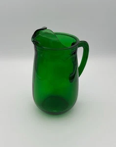 Vintage Anchor Hocking Forest Green Glass Pitcher 36 Ounces - Picture 1 of 8