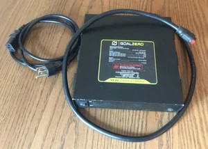 Goal Zero Yeti 25A Amp Fast Charge Power Supply Battery Solar Power - Picture 1 of 4