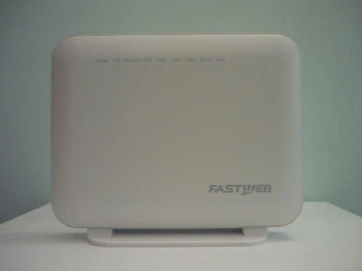 MODEM ROUTER WIFI ADB DV 2200 BRAND FASTWEB + ALIMENTATORE FIBRA ADSL FTTH FTTC - Immagine 1 di 2