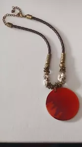 Vintage Chico's Halskette Kunst Roter Stein Anhänger 18 Zoll Leder Kordel Schmuck - Bild 1 von 8