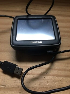 TomTom Touch Screen Car GPS 1EX00 Bundle USB Charging Cable & Windshield Mount - Image 1 of 3