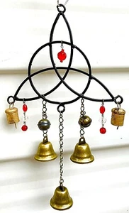 TRIQUETRA GLOCKENSPIEL-MESSING-NEW AGE-VIELE GLOCKEN--RINGE GUT-HANDARBEITL # 967 - Bild 1 von 3