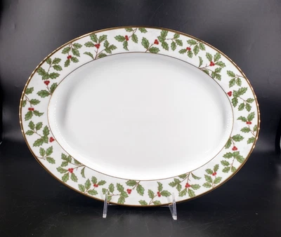 Plato ovalado Noritake Legendary HOLLY AND BERRY GOLD #4173 14" X 10" NUEVO con etiquetas Foto 1 de 4