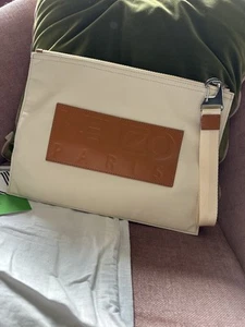 GENUINE KENZO POUCH FA55PM302FP7 - Cream - LARGE 30 X 23 CM, WITH DUST BAG - Picture 1 of 13