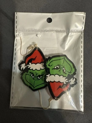 Pendientes colgantes de Navidad Grinch, pendientes reversibles de vacaciones Foto 1 de 4
