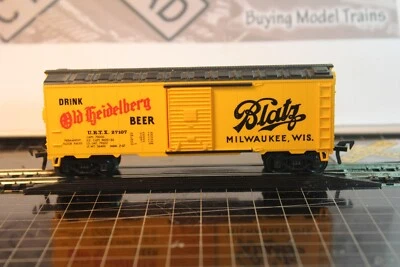 HO 40' steel Beer Boxcar FLEISCHMANN Blatz Old Heidelberg URTX 27107 (070923) - Image 1 of 4