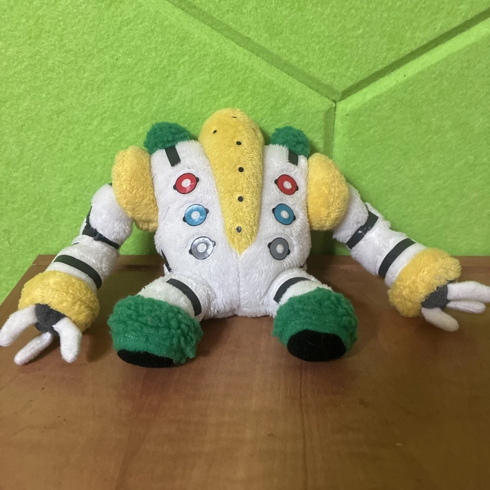 Peluche Regigigas 2009 Pokemon Jakks Pacific (sin etiqueta) Foto 1 de 4