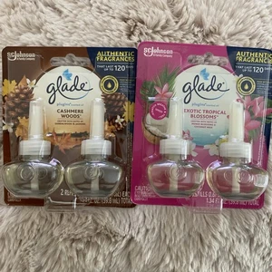 Glade Plugins Recambios Aceites Esenciales Maderas de Cachemira + Flores Tropicales Exóticas - Imagen 1 de 2