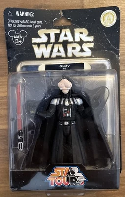 Boneco de ação Star Wars Star Tours Pateta como Darth Vader com sabre de luz novo na caixa *LEIA* - Imagem 1 de 4